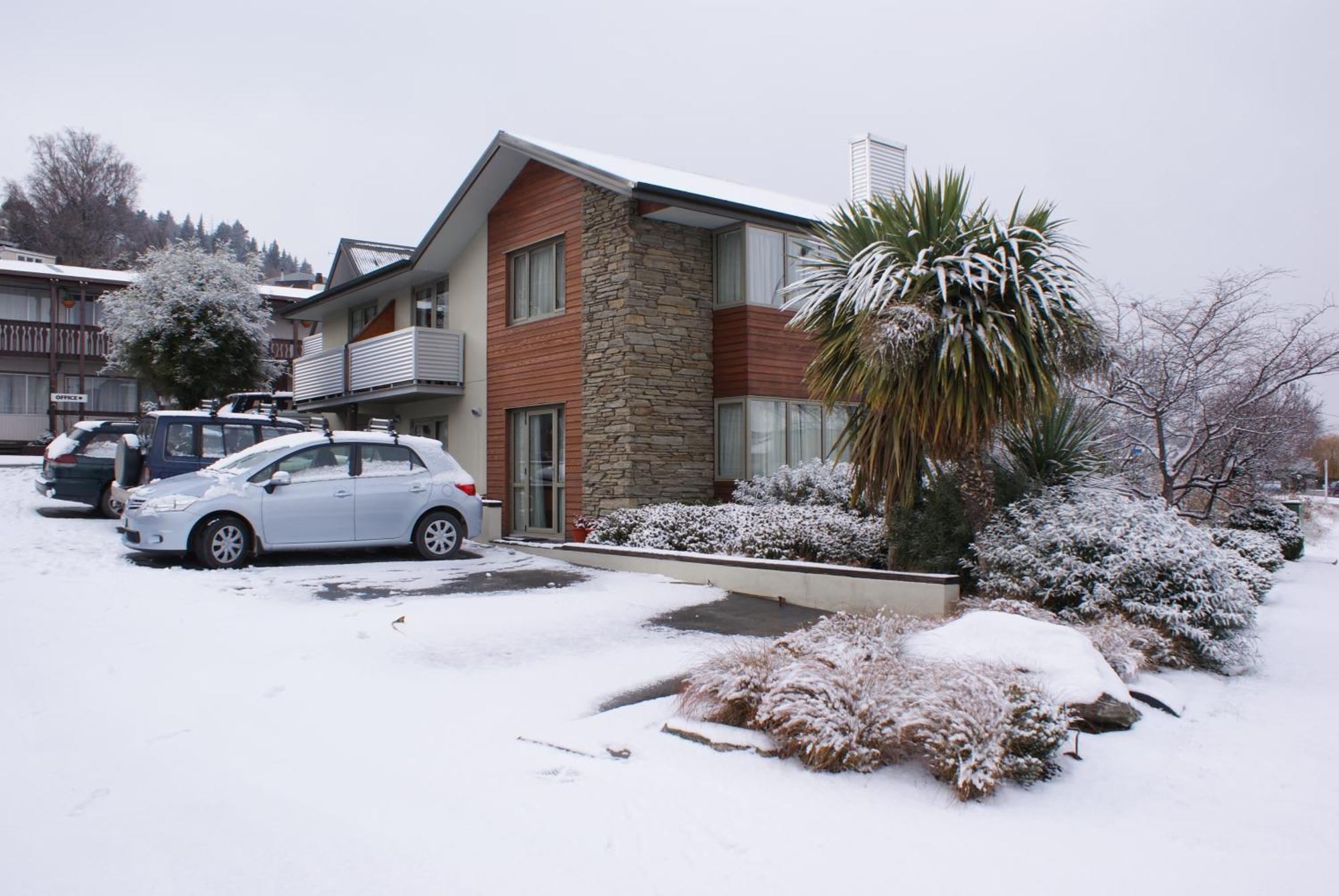 Queenstown Motel Apartments (Adults Only) Exterior foto